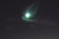 Tangkapan layar video viral, Penampakan Cahaya Hijau Melintasi Langit Yogyakarta