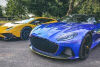 Lamborghini Aventador SV Or Aston Martin DBS Superleggera (Foto Ilustrasi Mobil Mewah, Google/Image)