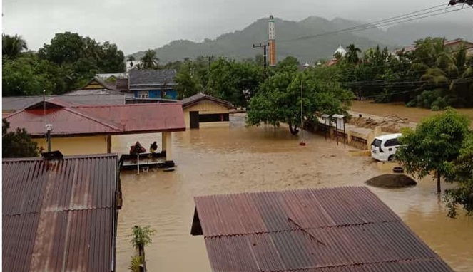 Banjir bandang menyasar sejumlah Kecamatan di Luwu, di antaranya Suli, Suli Barat dan Bajo