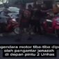Tangkapan Layar Video,  Viral Pengantar Jenazah di Makassar Aniaya Pengendara Jalan di depan Pintu 2 Unhas
