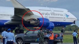 Penampakan mesin sayap kanan pesawat Garuda yang membawa 450 calon jemaah haji terbakar di Makassar (Foto Istimewa)