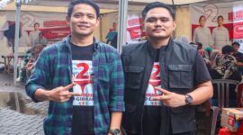 Ketua Relawan dan Sekretaris Mappatuju, Arya Ashadi Pajeppui dan Andi Asis