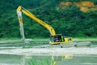Aktivitas tambang “tuyul” di Bantaran Sungai Kalaena, Kabupaten Luwu Timur, Sulawesi Selatan (Ilustrasi)