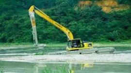 Aktivitas tambang “tuyul” di Bantaran Sungai Kalaena, Kabupaten Luwu Timur, Sulawesi Selatan (Ilustrasi)