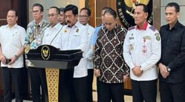 Menko Polhukam Hadi Tjahjanto sekaligus Ketua Satgas Judi Online saat konferensi pers di Kantor Kemenko Polhukam, Jakarta (Ist)