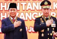 Prabowo menerima tanda kehormatan Bintang Bhayangkara Utama dari Polri (Ist)