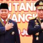 Prabowo menerima tanda kehormatan Bintang Bhayangkara Utama dari Polri (Ist)