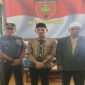 Raja Gowa ke-38 Andi Kumala Idjo (Tengah)