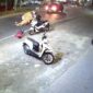 Tangkapan layar CCTV : pemulung di Makassar ditabrak lari pemuda mabuk. (Foto Istimewa)