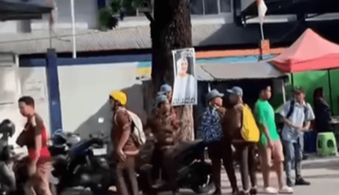 Tangkapan layar video penyerangan di SMA 16 Makassar. (Foto Istimewa)