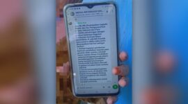 Pesan Kadisdik Barru melalui Grup WA mengenai bantuan biaya pendidikan menjadi kewenangan yang tidak melalui sekolah.