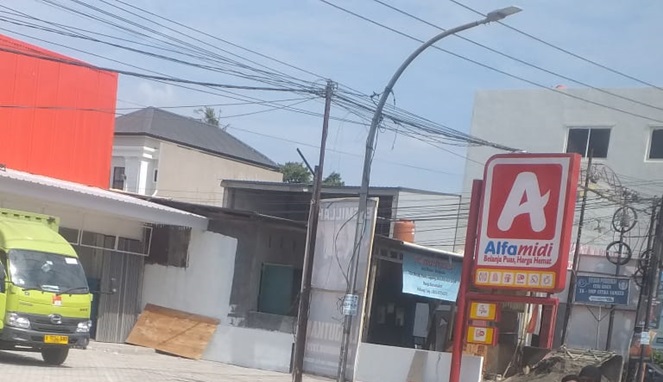 Gerai Alfamidi Samata Gowa