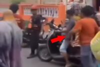 Tangkapan Layar Video Jenazah Korban Tenggelam Diangkut Motor