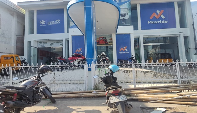 Kantor Bajaj Showroom & Maxride Indonesia