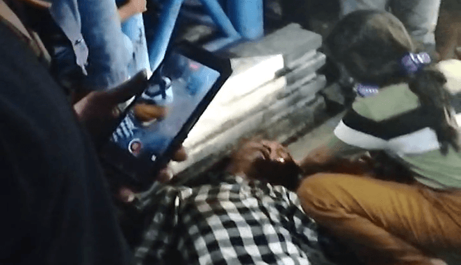 Tangkapan layar video salah satu korban terkapar usai terlibat duel berdarah