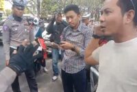 Tangkapan Layar Video Andi Irwandi Ditilang