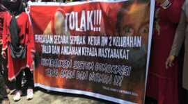 Ratusan Warga Menggelar Aksi Demonstrasi Copot Lurah Tallo (Ist)