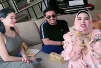 Jejak digital video Mira Hayati ngonten bersama dengan Nikita Mirzani terbongkar