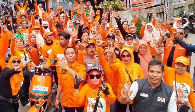 Ratusan pendukung pasangan calon Wali Kota dan Wakil Wali Kota Makassar INIMI blusukan di Maccini