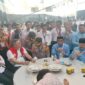 Pasangan Calon Bupati dan Wakil Bupati Barru tengah duduk saat listrik padam total di lokasi acara