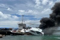 Insiden kebakaran yang menimpa Speedboat Bella 72 milik Cagub Maluku Utara Benny Laos di Pelabuhan Bobong