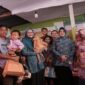 Kepala DPPKB Makassar, Syahruddin (Kiri)