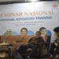 Prof. Dr. Armin Arsyad, M.Si dan Dr. Imran Eka Saputra B, S.H., M.H (Foto : Dokumentasi BEM UNM)