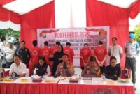 Polda Sulsel menggelar Konferensi Pers terkait produk kosmetik bermerkuri pada Jumat (8/11/2024).