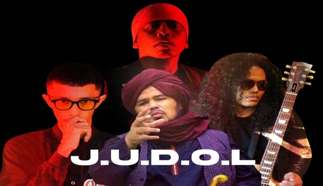 Derry Sulaiman dan Cakra Barani (Kanan) Cs Kritik Judi Online lewat Lagu Judol