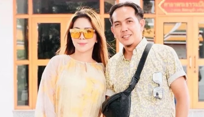 Fenny Frans dan Mustadir Dg Sila