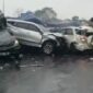 Truk bermuatan berat mengalami rem blong, menyebabkan lebih dari lima kendaraan di depannya tertabrak di Cipularang KM 92