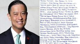 Foto Kolase : Tom Lembong dan Tulisan Surat dari Balik Jeruji