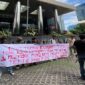 Barisan Mahasiswa Indonesia menggelar aksi unjuk rasa di depan Gedung KPK (Ist)