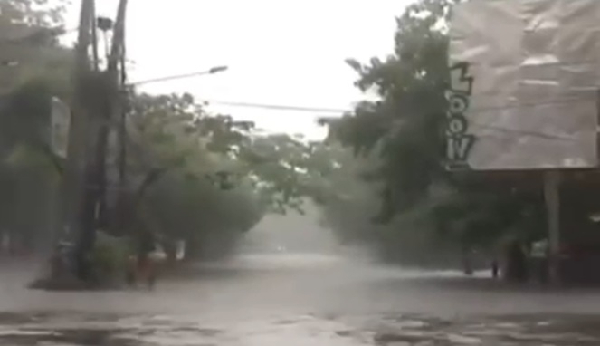 Kondisi Jalan Pettarani Bak Lautan