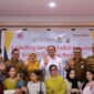 Foto Bersama Plt Kepala DPPKB Makassar dan BKKBN Sulsel Beserta Camat, Lurah dan Kepala Puskemas