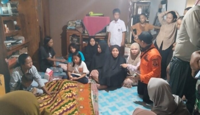 Jenazah Bocah Perempuan yang Ditemukan Tewas Tenggelam di Saluran Drainase (Ist)