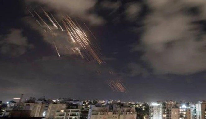 Rudal Yaman Menghantam Tel Aviv Israel