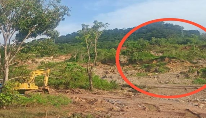 Tidak adanya pemasangan garis polisi di lokasi yang menjadi barang bukti dalam kasus penipuan jual beli tanah.