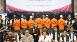 Dittipideksus Bareskrim Polri saat menggelar konferensi pers terkait kasus penipuan investasi robot trading Net89 yang melibatkan PT SMI