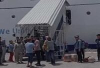 Video Amatir Oknum Polisi Menampar Emak-emak di Pelabuhan Soekarno-Hatta Makassar (Tangkapan Layar)