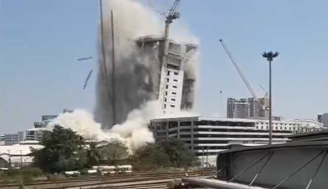 Sebuah gedung tinggi runtuh akibat gempa dahsyat yang mengguncang Myanmar dan terasa hingga Thailand (Foto Warga Myanmar di Medsos)