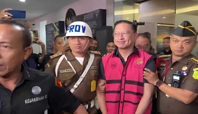 Eks Menteri Perdagangan (Mendag) RI periode 2015-2016, Thomas Lembong (YouTube.com Kejaksaan RI)