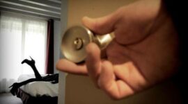 Foto ilustrasi - dugaan praktik prostitusi online di kamar hotel.
