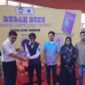 Para peserta dan narasumber berfoto bersama dalam kegiatan Bedah Buku 