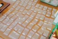 Puluhan sachet sabu siap edar ditemukan warga Dusun Jannayya dalam tas misterius, kini diamankan sebagai barang bukti oleh aparat