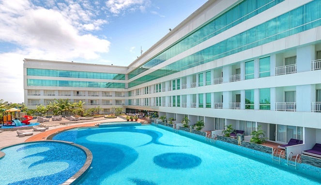 Kolam Renang Hotel Claro Makassar (Foto Hotel Claro)