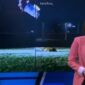 Pembawa acara olahraga Kompas TV, Gita Maharkesri menangis haru di siaran terakhir