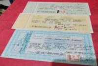 Kwitansi pembayaran sewa tempat usaha di atas fasum kawasan Jalan Azalea, PTB Maros, dengan nominal hingga puluhan juta rupiah. Kwitansi ditandatangani oleh pihak bernama A. Aziz dan dibubuhi materai.