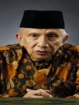 Amien Rais Minta Prabowo Singkirkan Loyalis Jokowi dari Kabinet dan Aparat