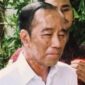 Jepretan foto salah satu awak media, terlihat wajah Jokowi dipenuhi bercak putih di pipi, dahi, hingga leher tampak memerah.